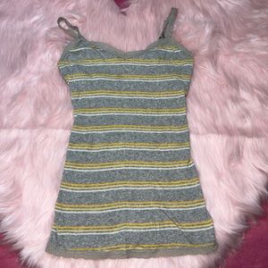 Lace trim tank top w/ built in bra